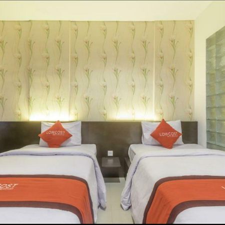 ジンバラン ローコスト ベッド＆ブレックファースト Bed & Breakfast エクステリア 写真