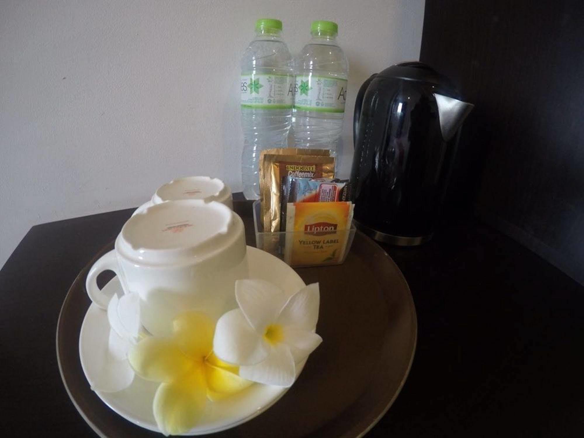 ジンバラン ローコスト ベッド＆ブレックファースト Bed & Breakfast エクステリア 写真