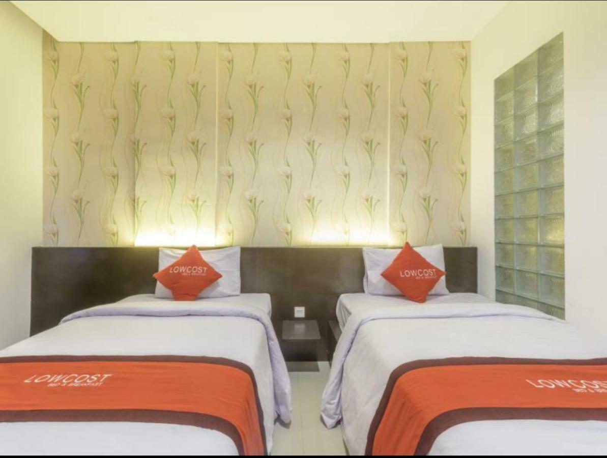 ジンバラン ローコスト ベッド＆ブレックファースト Bed & Breakfast エクステリア 写真